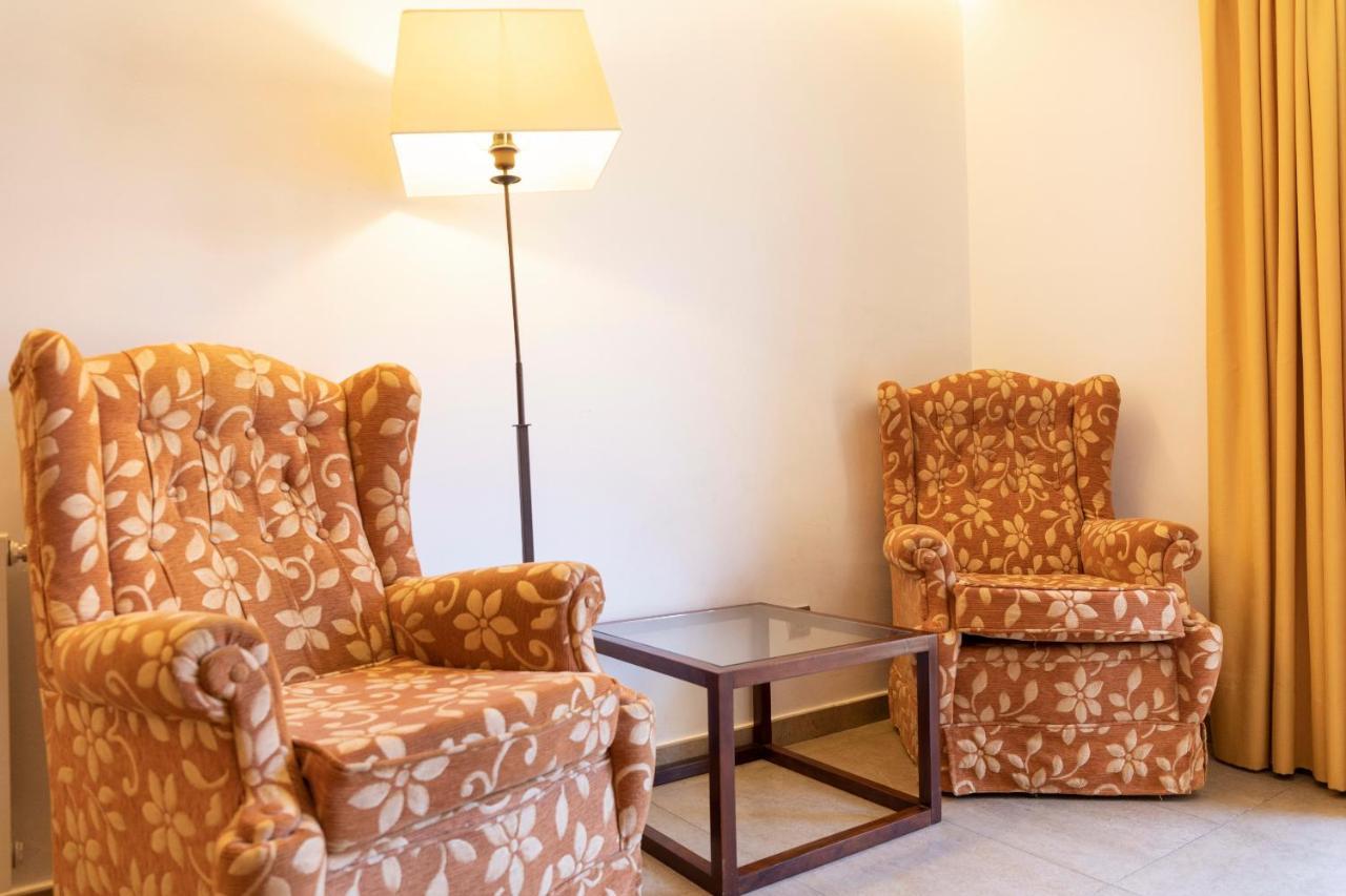 Apartamento Abuela Benita Cebreros Exterior foto